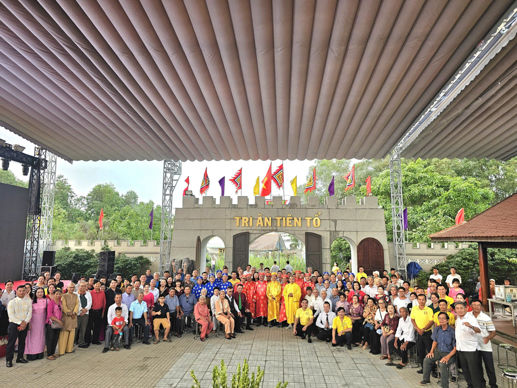 Trang Nghiêm Đại Lễ Tế Họ Hồ Đầu Năm Tại Nhà Thờ Họ Hồ Tam Công